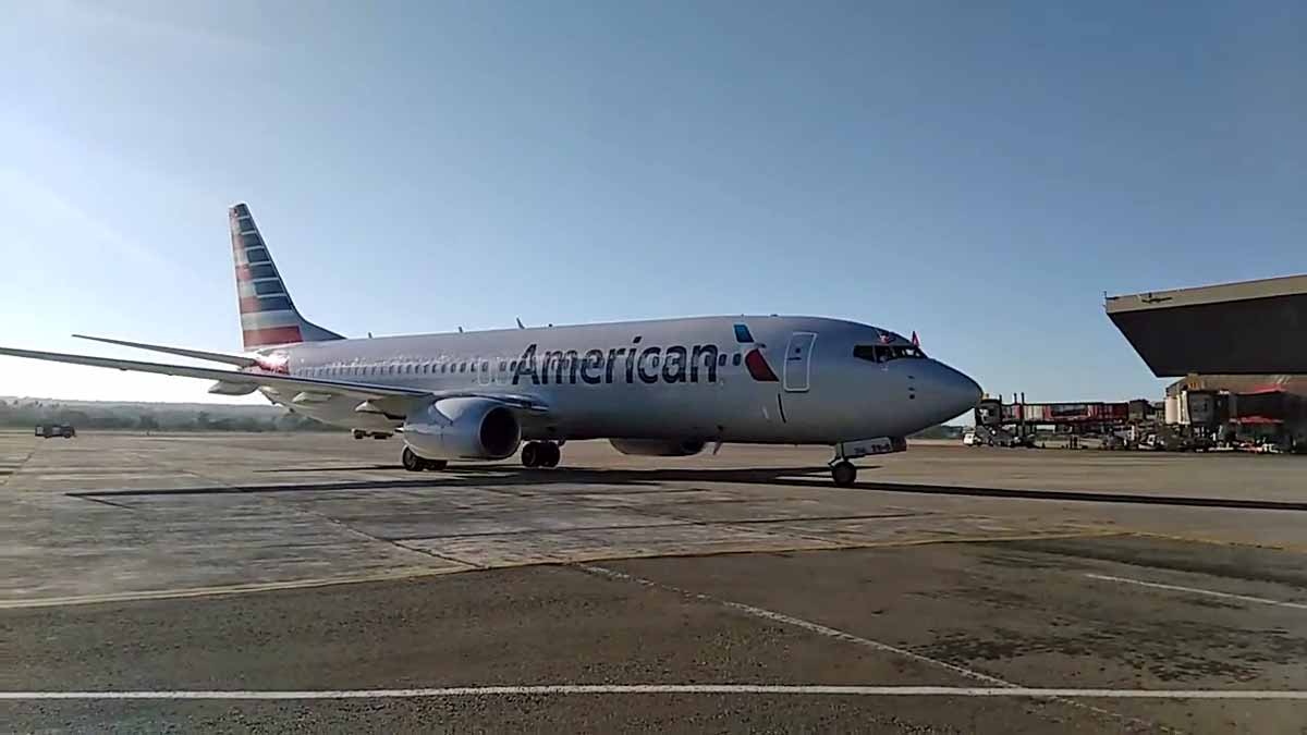 avion de american airlines en Cuba