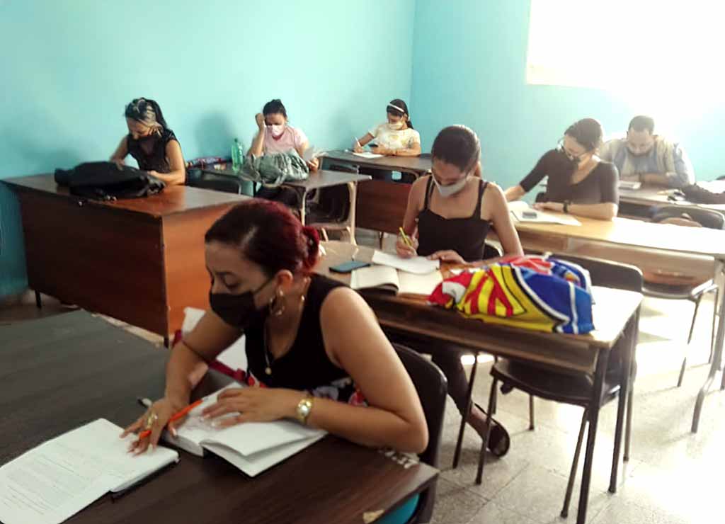examen universitario en Cuba