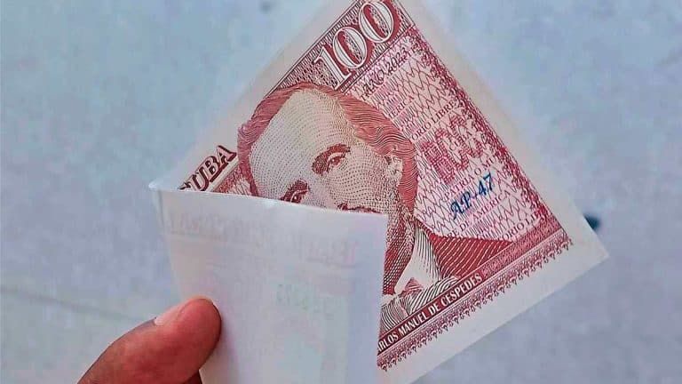 Cuba: cajeros automáticos entregan dinero impreso por una sola cara