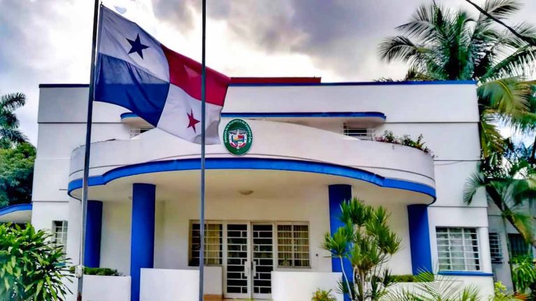Embajada de Panamá en Cuba informa sobre visa de tránsito para cubanos