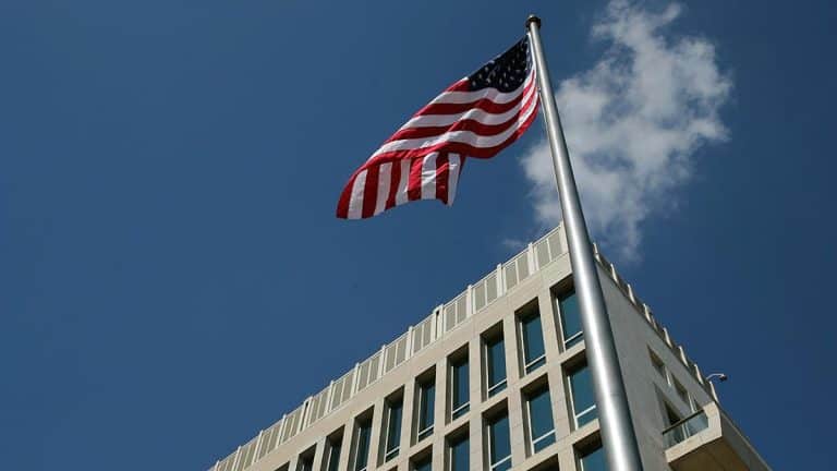 Embajada de Estados Unidos anuncia fecha de reanudación de trámites de visado