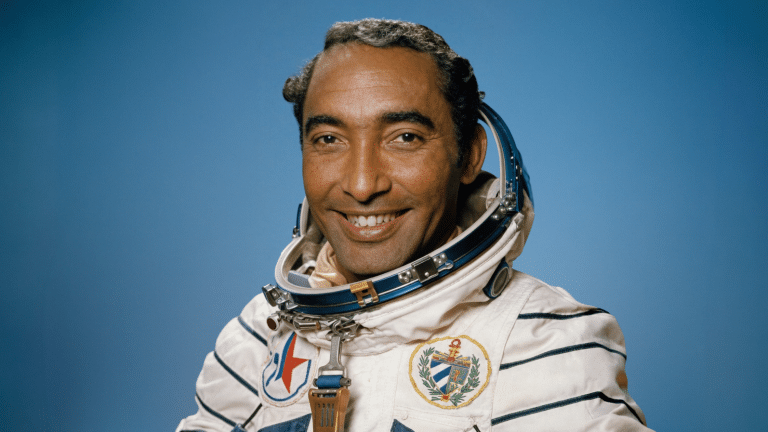 arnaldo tamayo cosmonauta cubano
