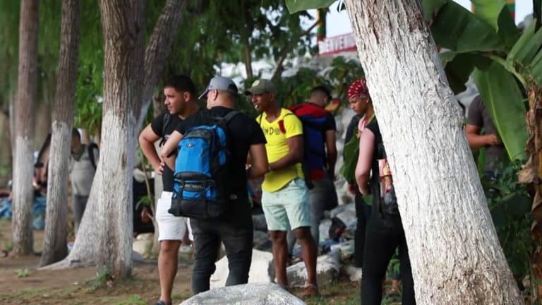 ¿Cuántos cubanos viven fuera de la isla? Autoridades confirman número de emigrados