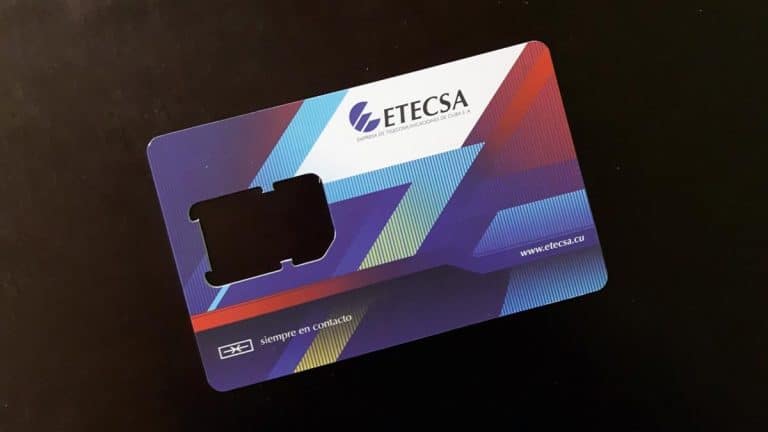 ETECSA reconoce escasez de tarjetas USIM, aunque la venta en dólares continuará